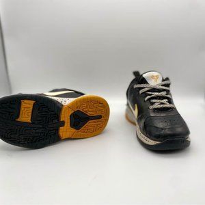 Nike, Kobe shoes size 6C basketball shoes. Toddler shoes